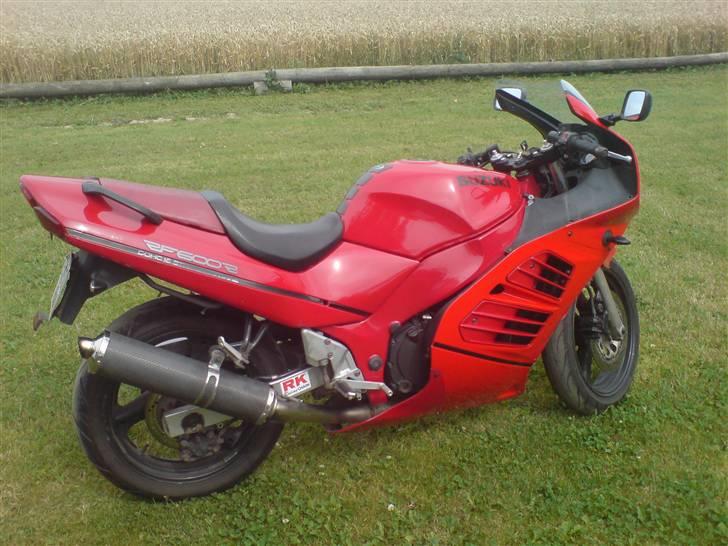 Suzuki RF600R - ny poleret billede 7