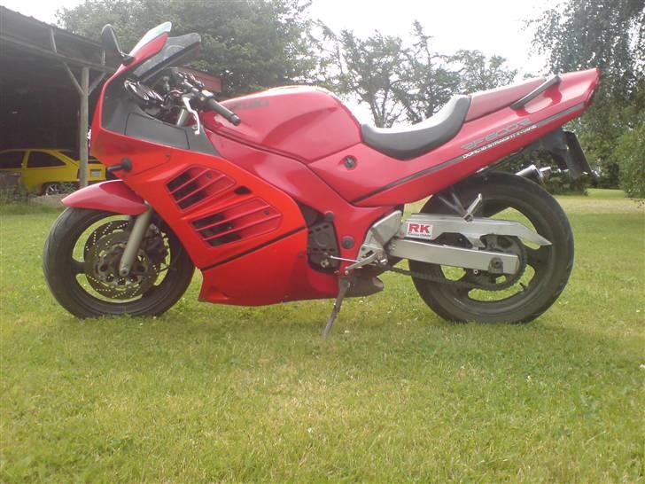 Suzuki RF600R - ny poleret billede 11