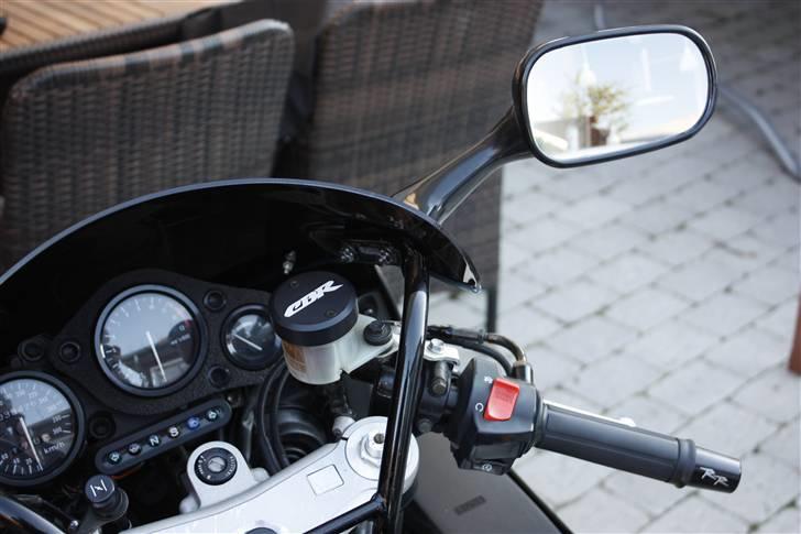 Honda CBR900RR billede 3