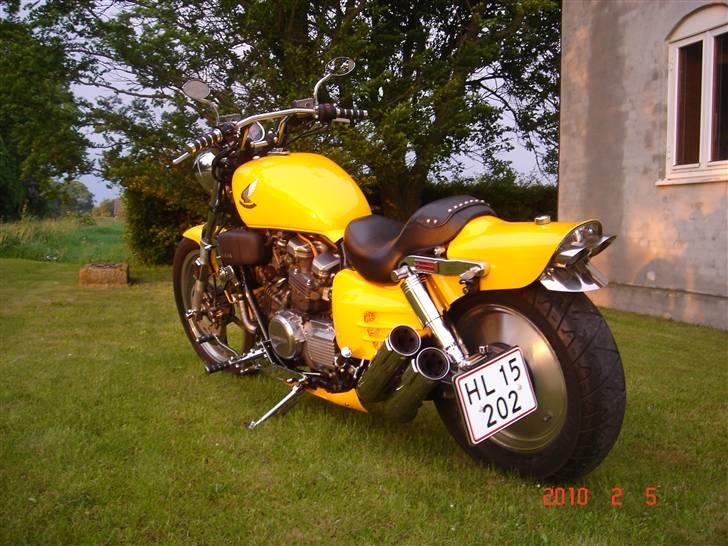 Honda VF 750c Super Magna billede 17