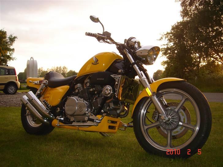 Honda VF 750c Super Magna billede 7