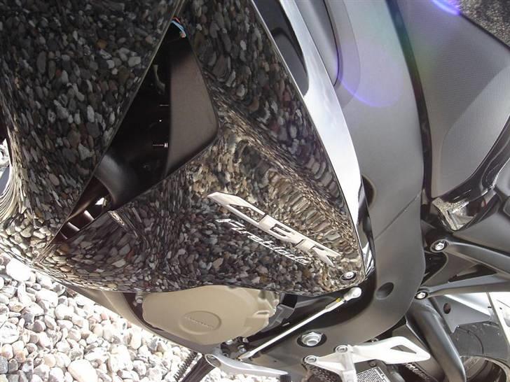Honda CBR 1000 RR *SOLGT* - Engine billede 10