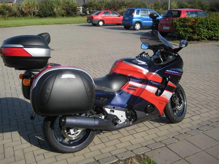 Honda cbr1000 F sc24 dual brake - med ryglæn  billede 5