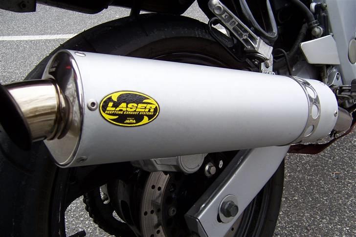 Yamaha FZR 600 RG (Total skadet) billede 7