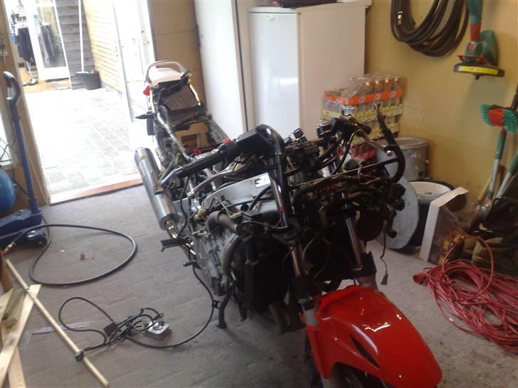 Honda CBR 600 F3 Pc31 SOLGT - projekt hovede rengøring billede 13