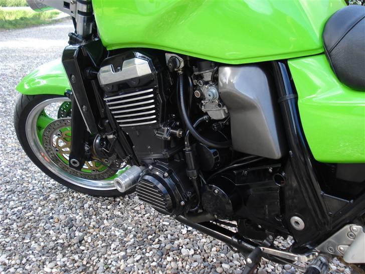 Kawasaki ZRX 1100 streetfighter billede 2