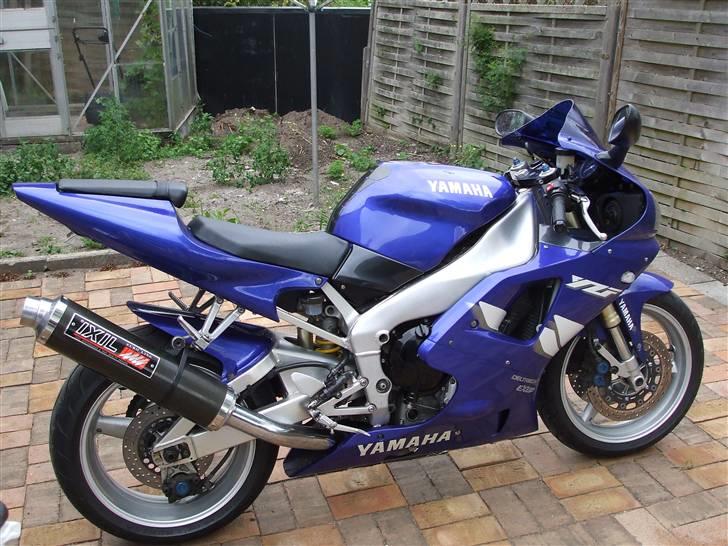 Yamaha YZF R1 billede 4