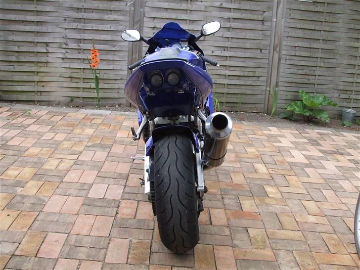 Yamaha YZF R1 billede 6