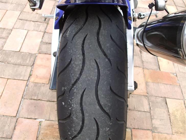 Yamaha YZF R1 billede 10