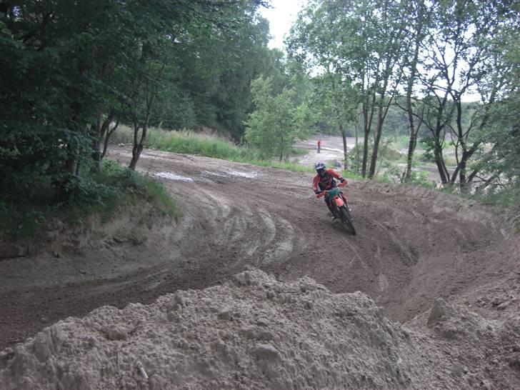 KTM SX 125 - solgt/byttet! - Ørnedalsbanen - stille og rolig opvarmnings runde. billede 5