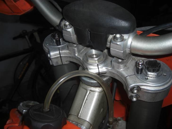 KTM SX 125 - solgt/byttet! - Forgaffel udluftere + diverse andre sager :D billede 9