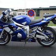 Yamaha yzf r6 (solgt)