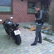 Yamaha YZF R-1