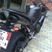 Yamaha YZF R-1