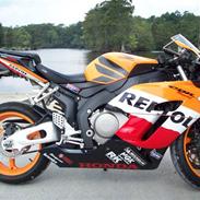 Honda CBR 1000 RR Repsol 