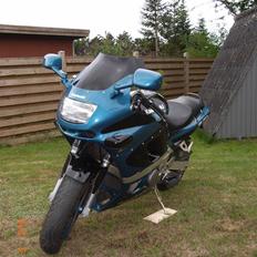 Kawasaki zzr solgt