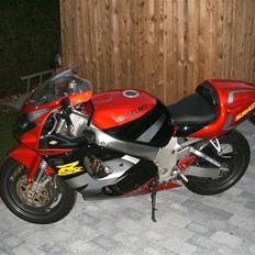 Suzuki gsx-r 750