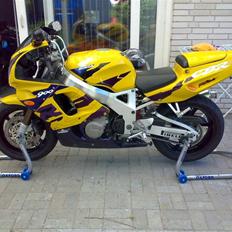 Honda CBR 900RR Fierblade sc28