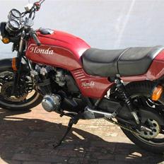 Honda CB 750 F Supersport