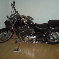 Suzuki VS Intruder -TIL SALG-