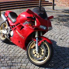 Ducati Monster 900 (916)