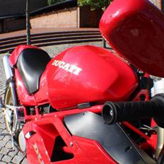 Ducati Monster 900 (916)