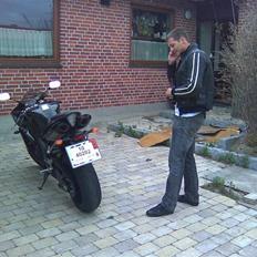Yamaha YZF R-1