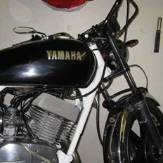 Yamaha RD 400