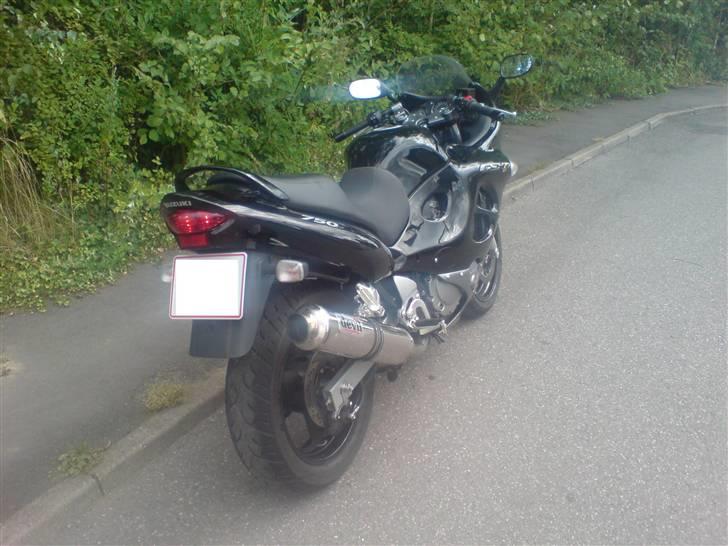 Suzuki 750 gsxf billede 5