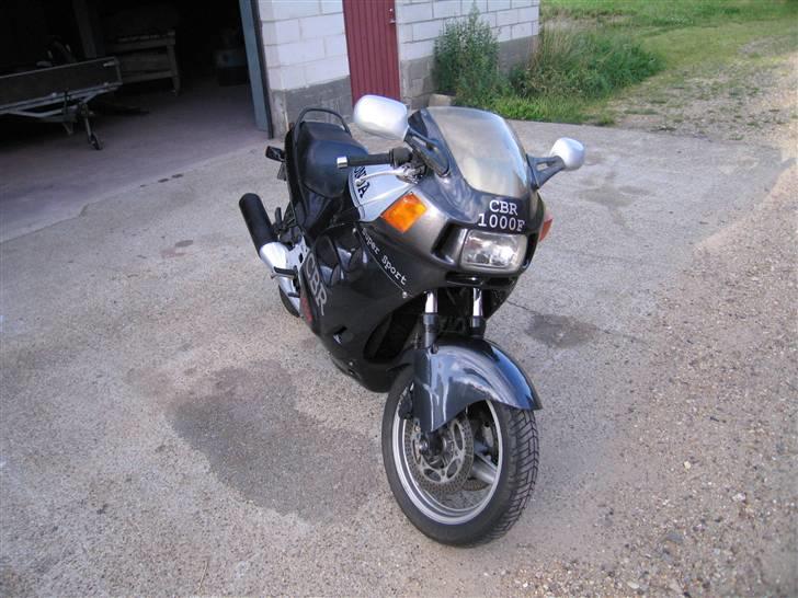 Honda CBR 1000   SOLGT SOLGT - så er der skrift på billede 11