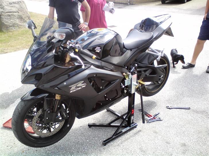 Suzuki GSXR 1000 - Har lige fået min center løfter fedt grej billede 11