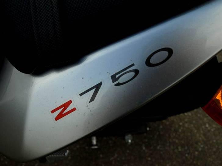 Kawasaki Z750 ABS ( Z-Bull ) ¤¤SOLGT...eller nærmere forære billede 2