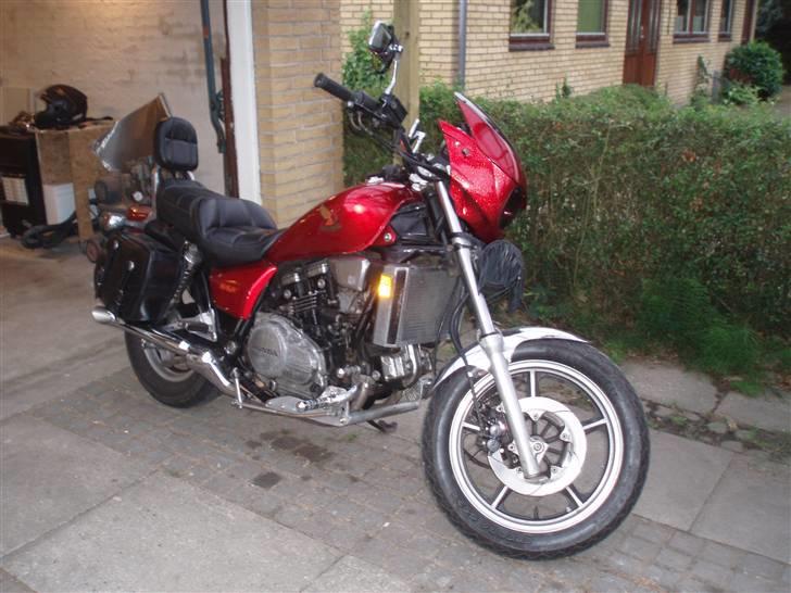 Honda Magna billede 1