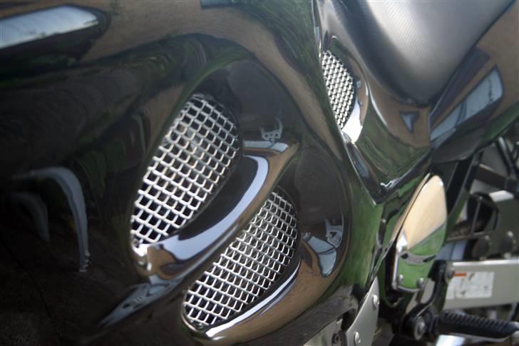 Suzuki GSX 600 F Solgt - Med gitter billede 12