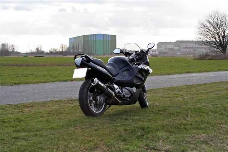 Suzuki GSX 600 F Solgt billede 17