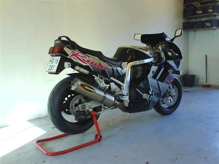 Suzuki GSX-R 1100 ( Solgt ) billede 3