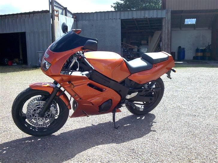 Yamaha Fzr-600 billede 1