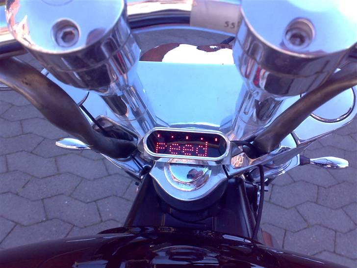 Kawasaki Vulcan 1500 Solgt - Det digitale speedometer billede 6