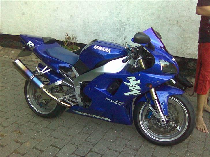 Yamaha r1 billede 11