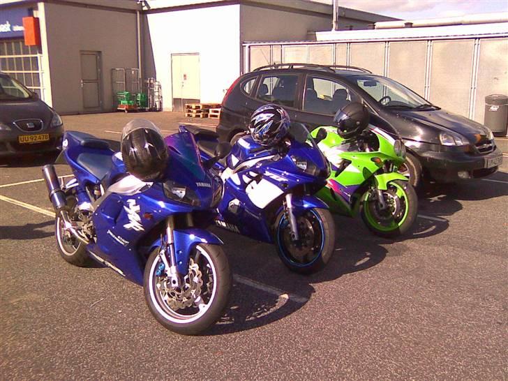 Yamaha r1 billede 12