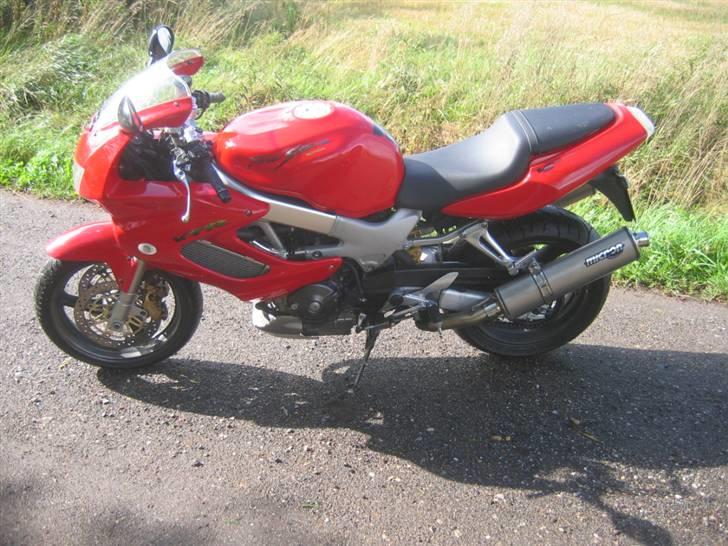 Honda Vtr fire storm solgt billede 4