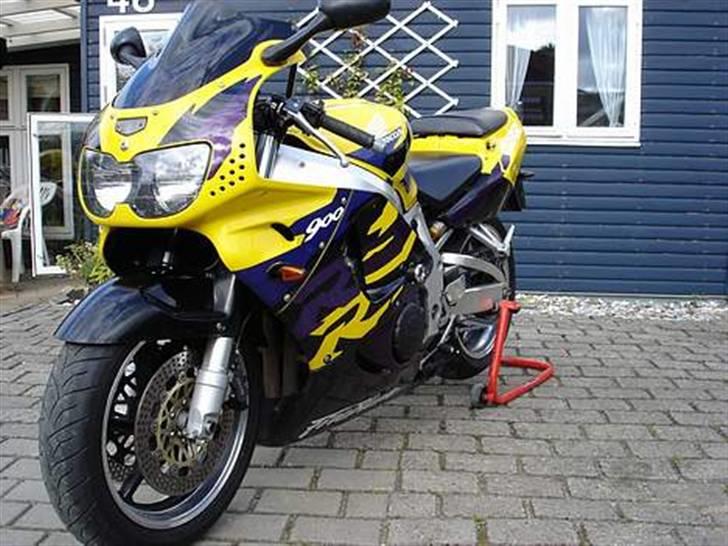 Honda CBR900RR Fireblade *DØD* billede 1