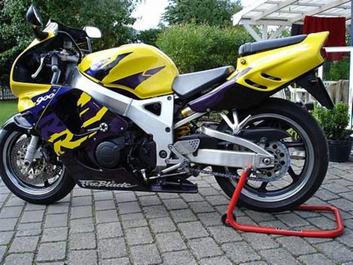 Honda CBR900RR Fireblade *DØD* billede 3