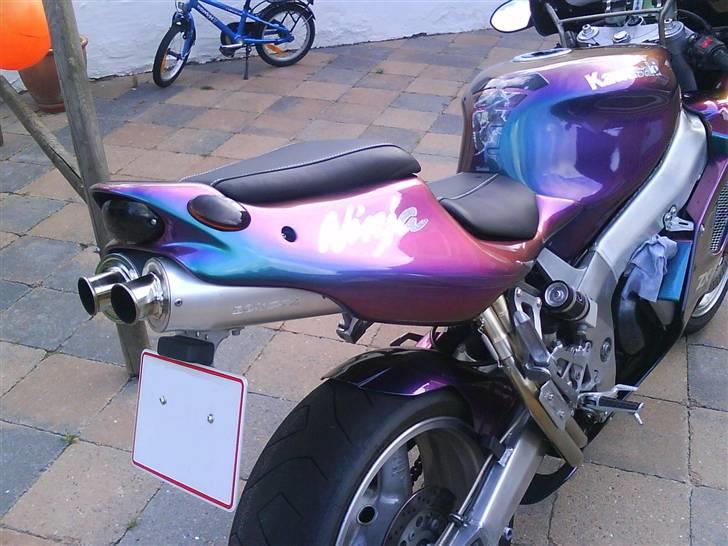 Kawasaki ZX7R - Afgik ved døden - billede 6