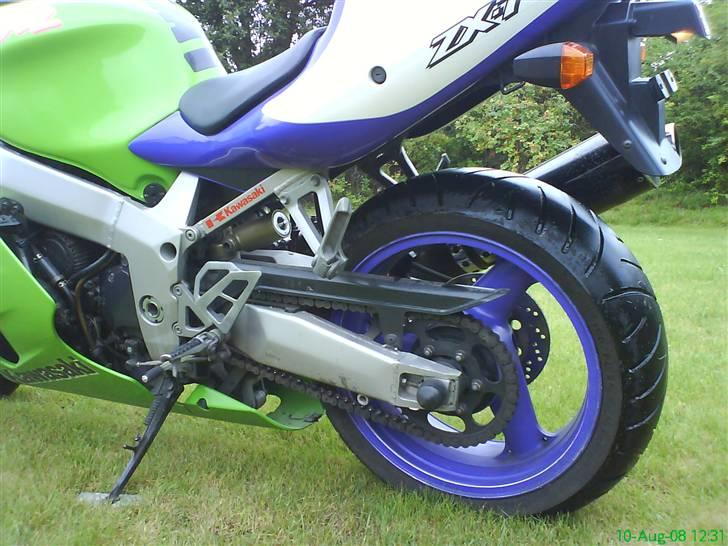 Kawasaki ZX-7R *Banejern* billede 6
