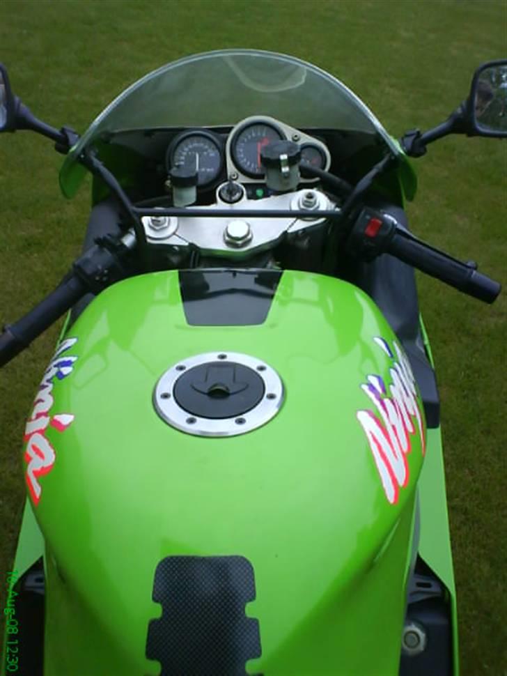 Kawasaki ZX-7R *Banejern* billede 7