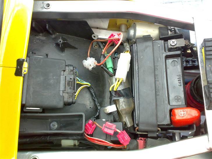 Honda CBR 900RR Fierblade sc28 - Sikke noget..! Der er vist lidt jeg skal ha kigget på billede 5