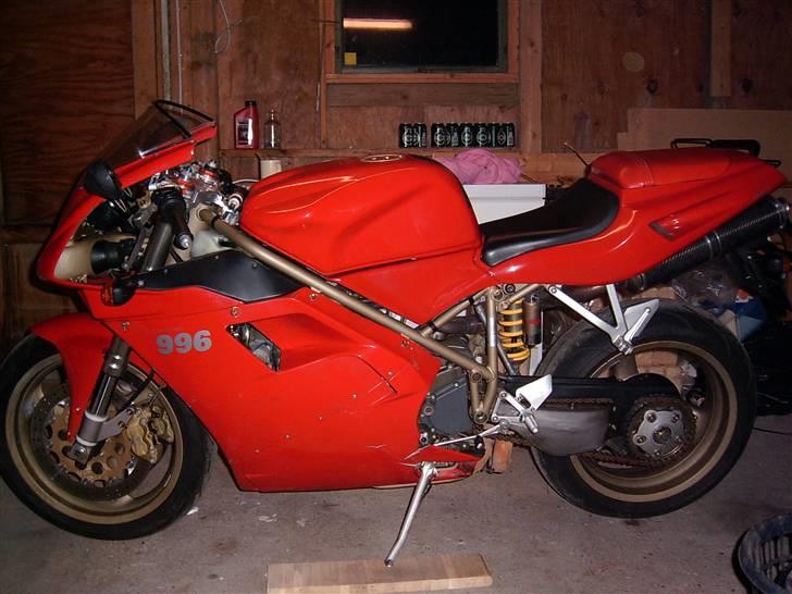 Ducati 916 billede 1
