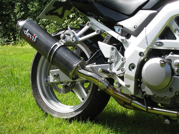 Suzuki SV650N @Til salg@ - LÆÆÆKKER bagpot billede 4