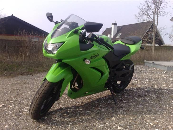 Kawasaki NINJA 250R (Solgt) billede 3